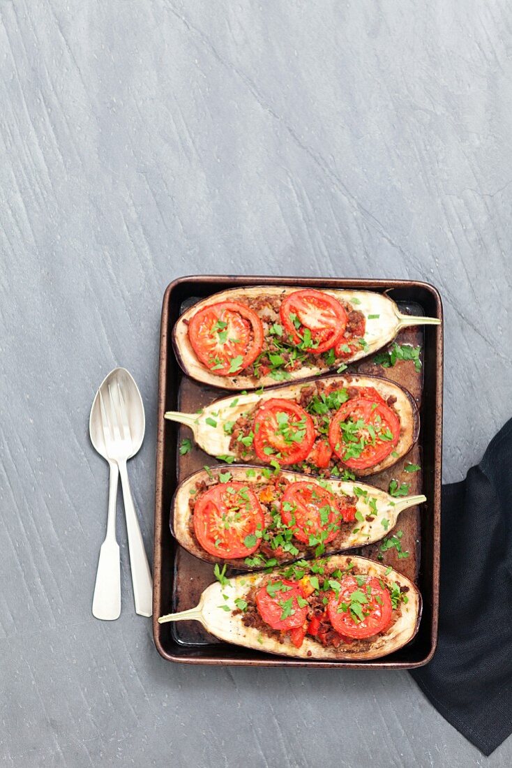 Stuffed aubergines filled with minced meat and tomatoes