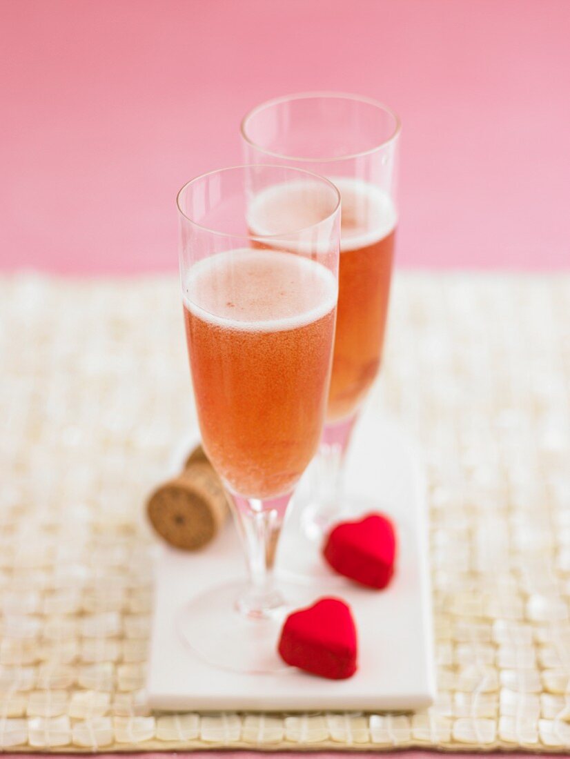 Rosé Champagner in Gläsern