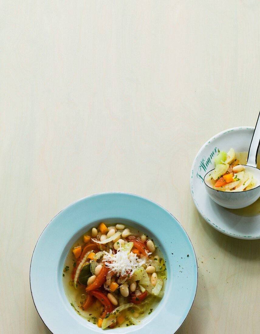 Minestrone mit weissen Bohnen