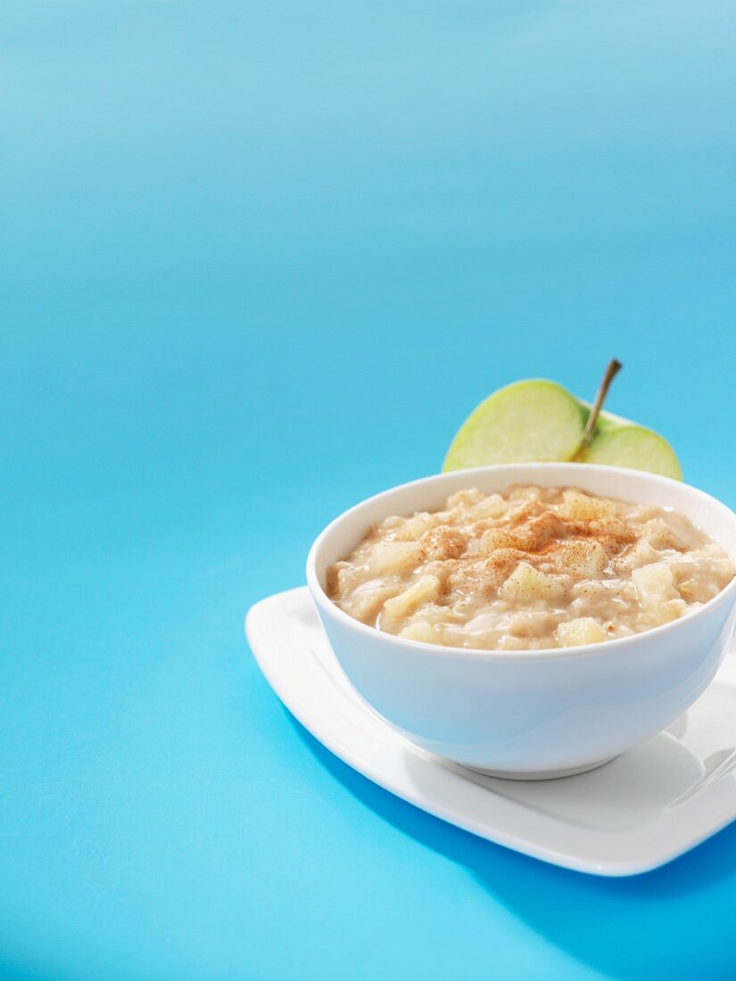 Porridge with apple and cinnamon