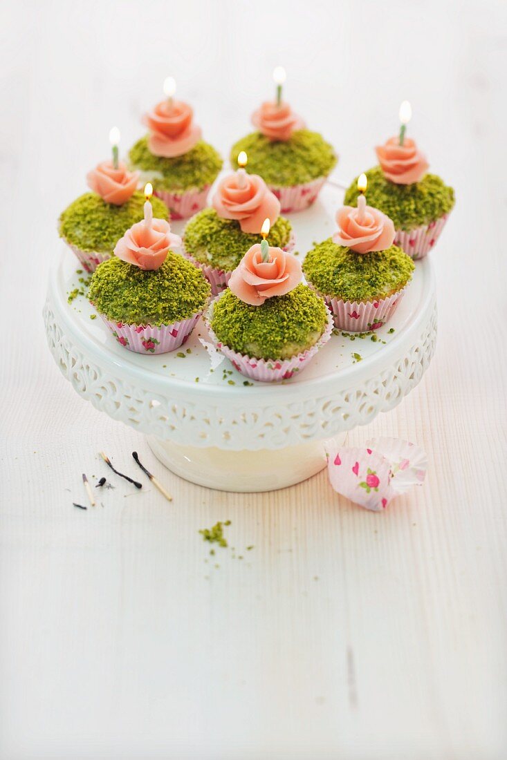 Rosen-Cupcakes zum Geburtstag