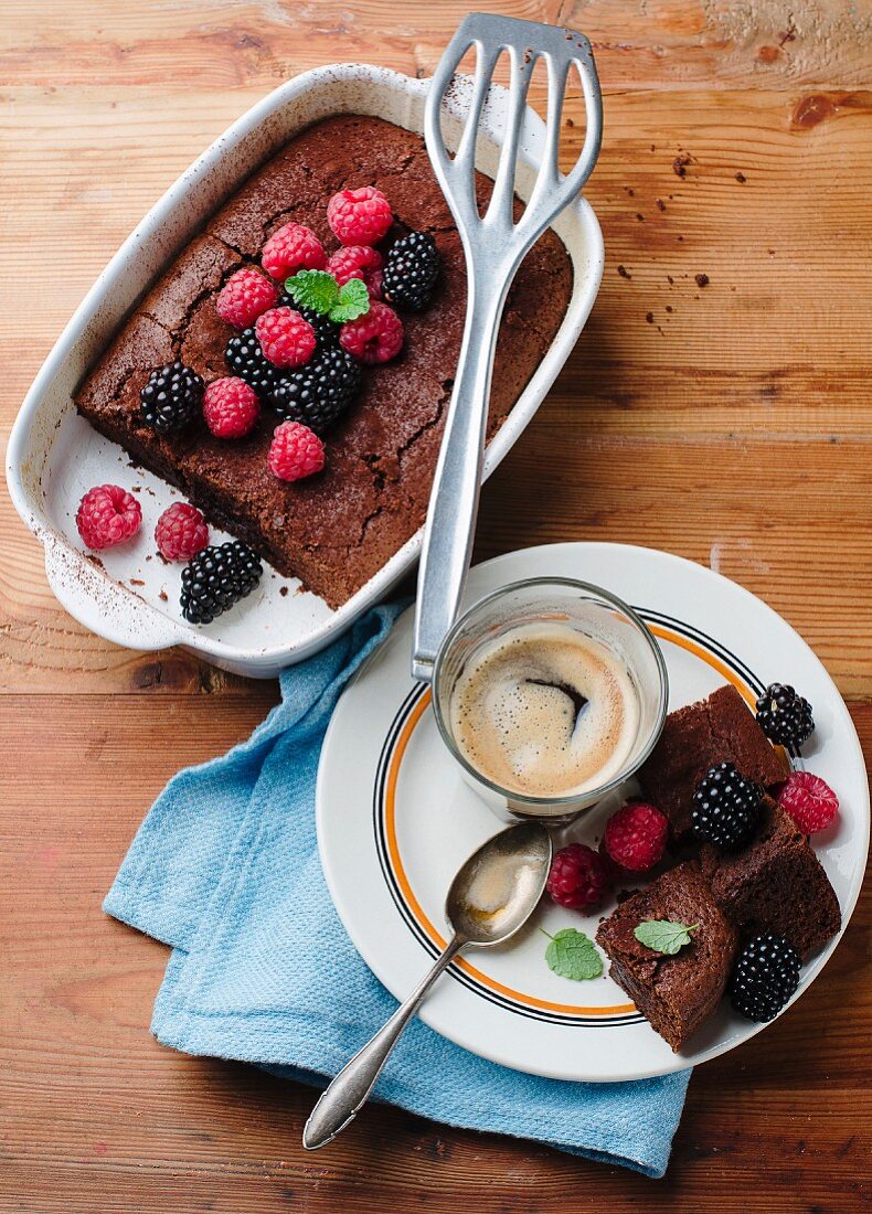 Brownies with berries and coffee