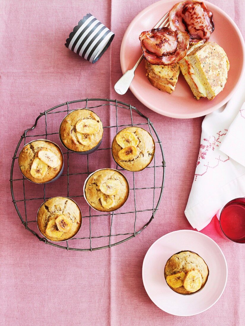 Banana and pecan nut muffins