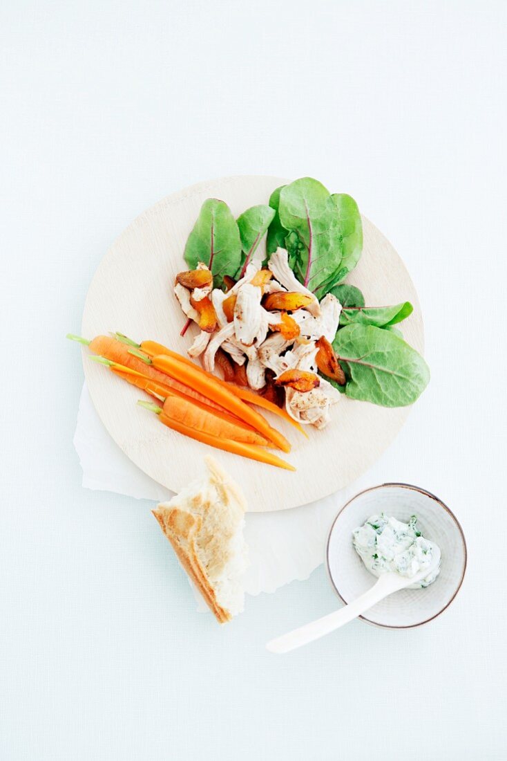 Chicken salad with roasted apricots and carrots