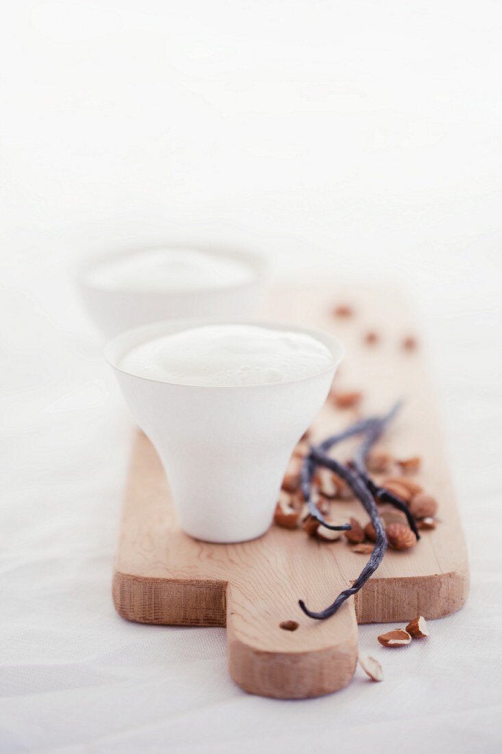Almond milk with vanilla