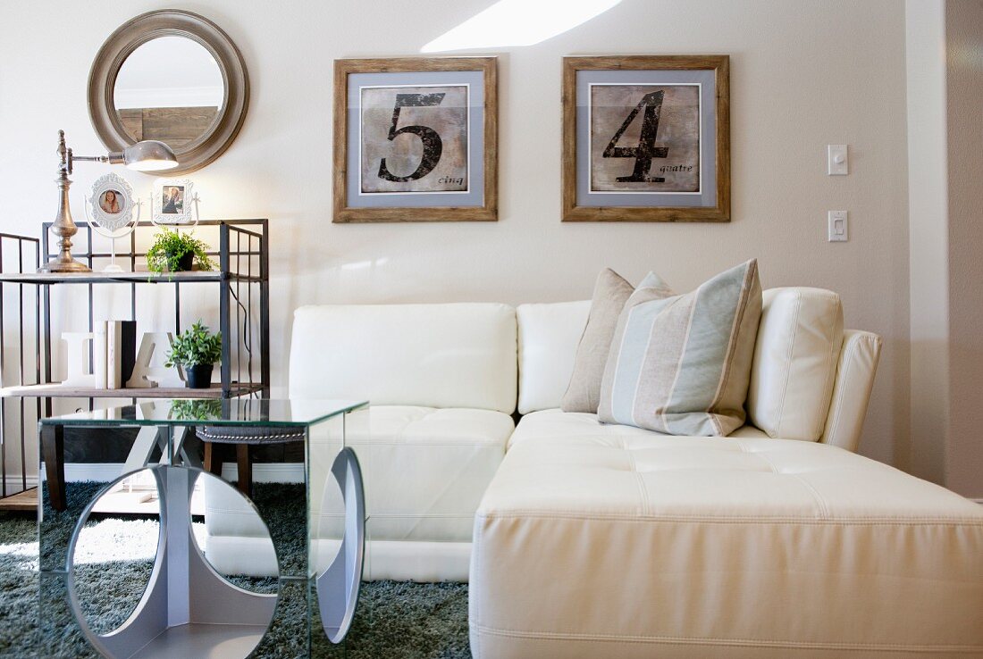 Chaise sofa and coffee table in contemporary house