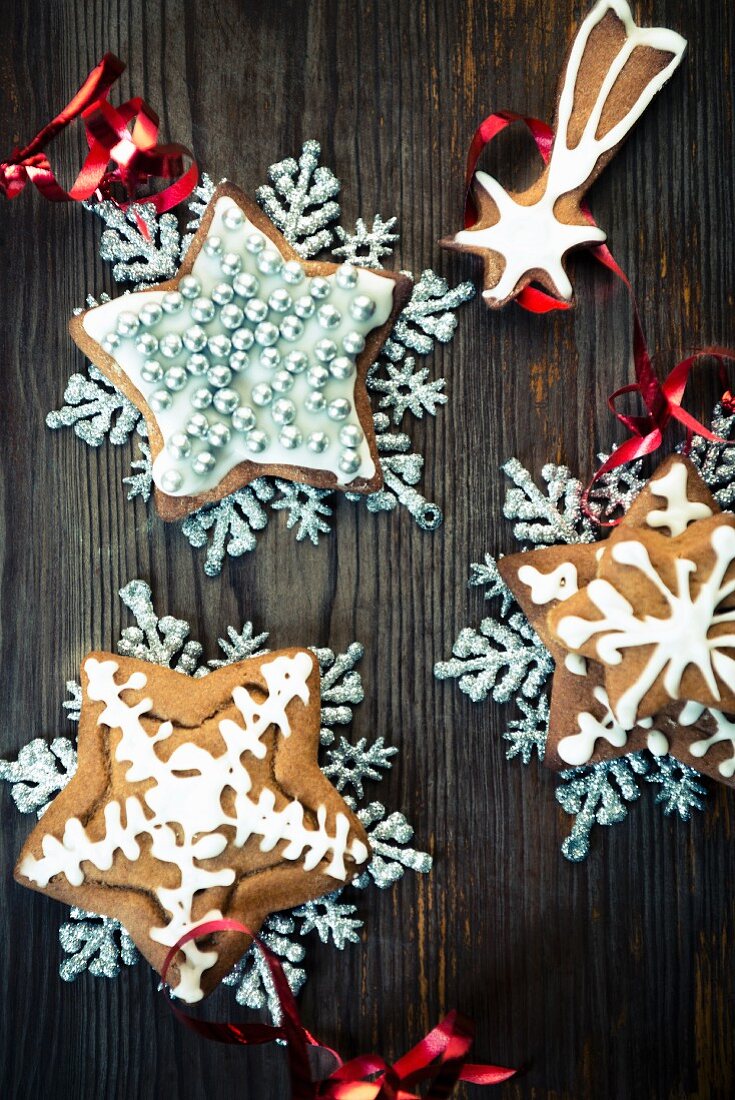 Gingerbread stars as Christmas trees decorations