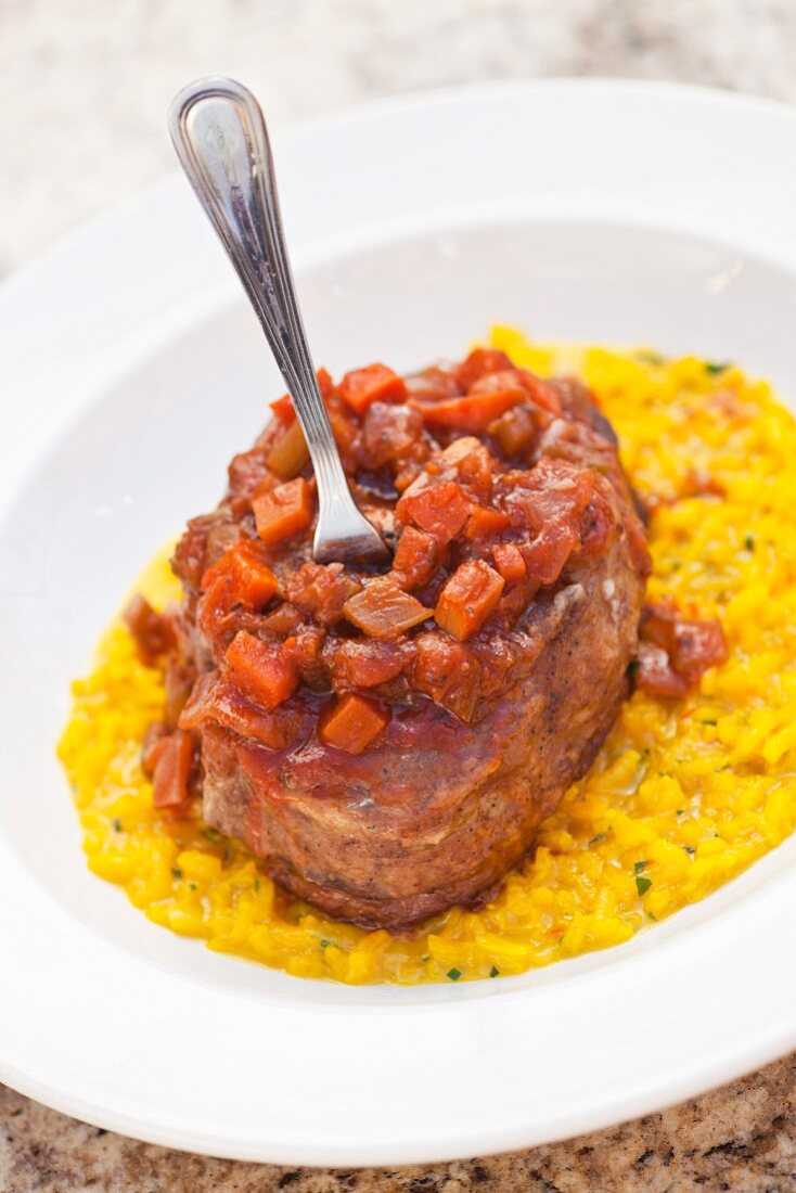 Ossobuco mit Risotto Milanese (Italien)