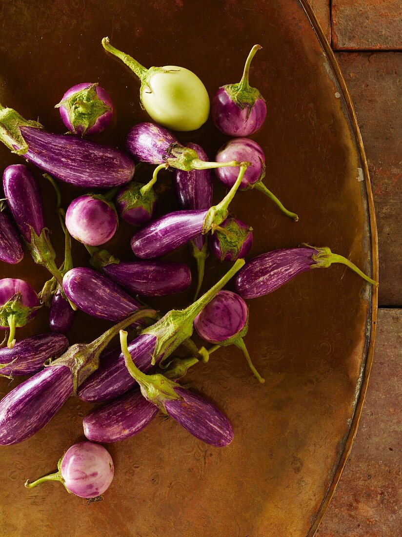 A bowl of aubergines