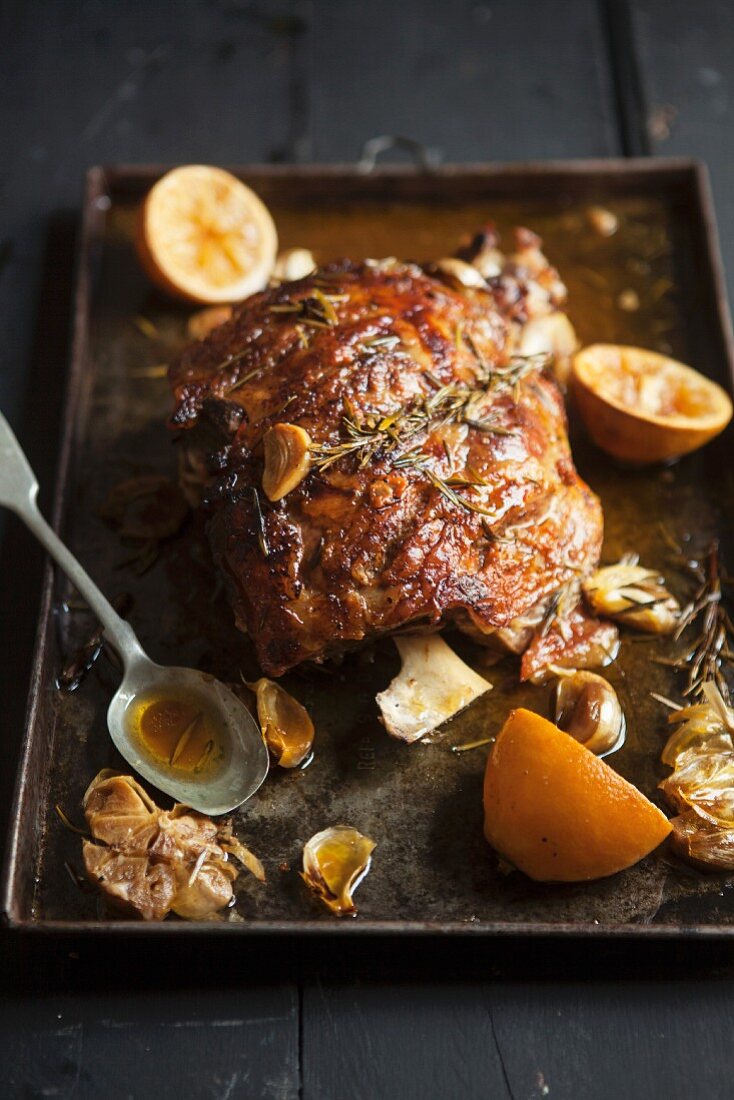 Leg of lamb with rosemary, garlic and lemons