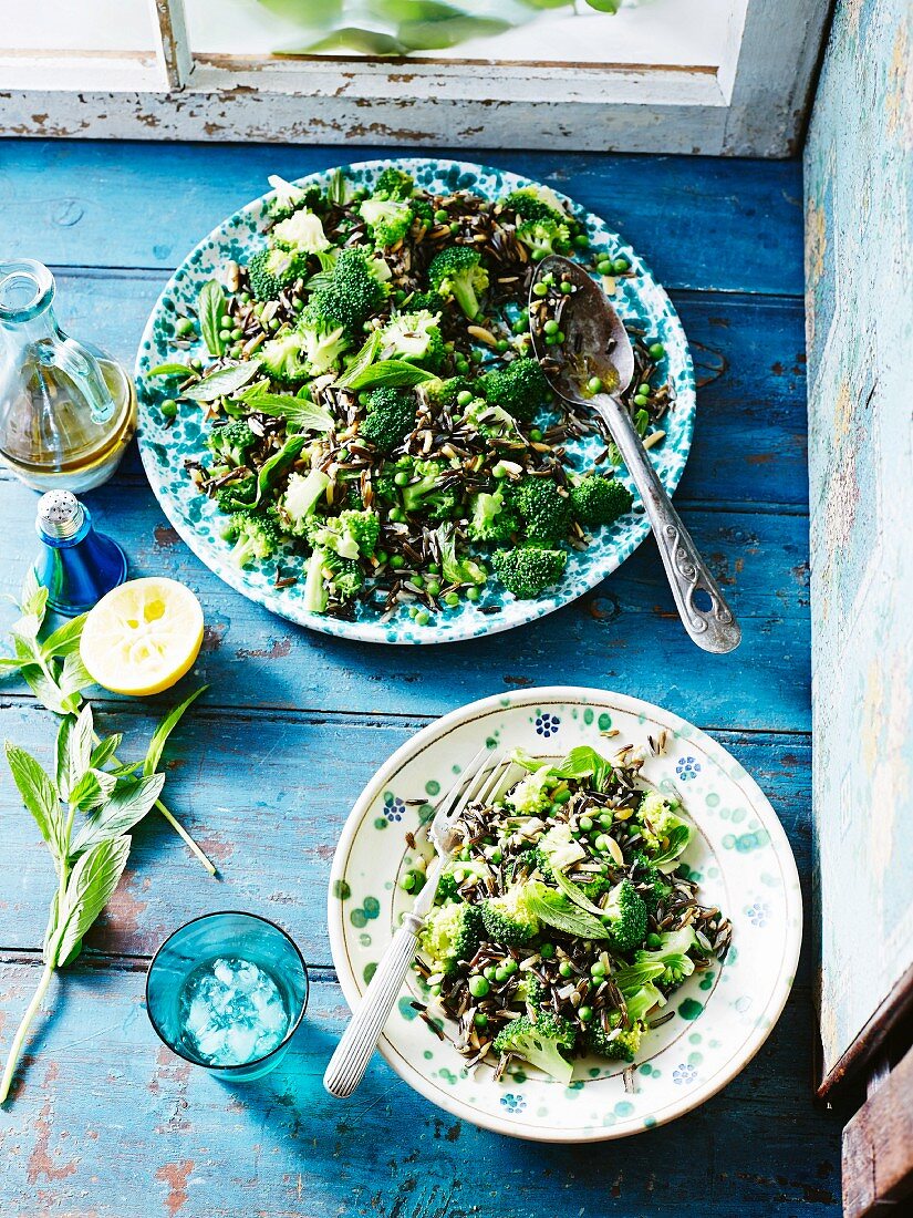 Wild rice, pea and broccoli salad