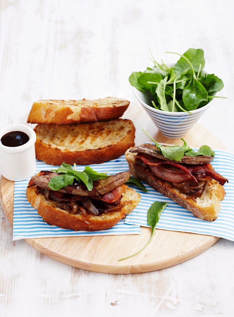 Bruschetta with roast lamb liver and bacon