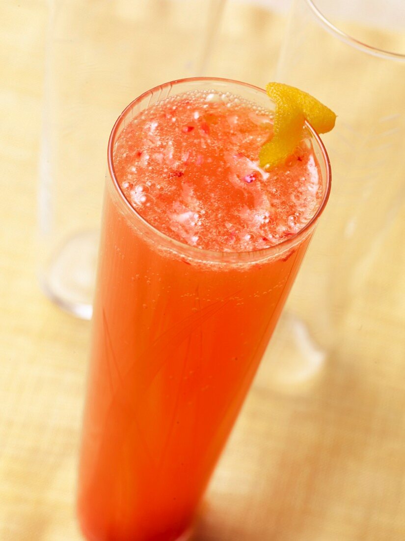 Mimosa (Cocktail mit Orangensaft und Sekt)