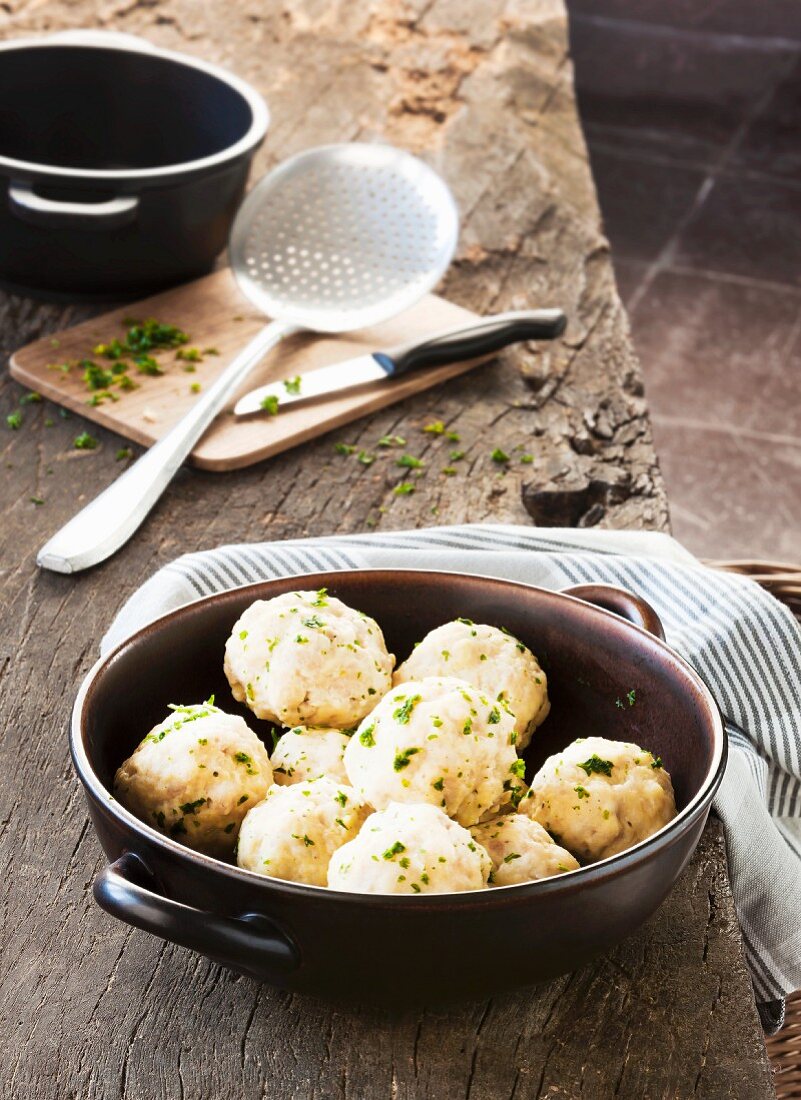 Bread dumplings