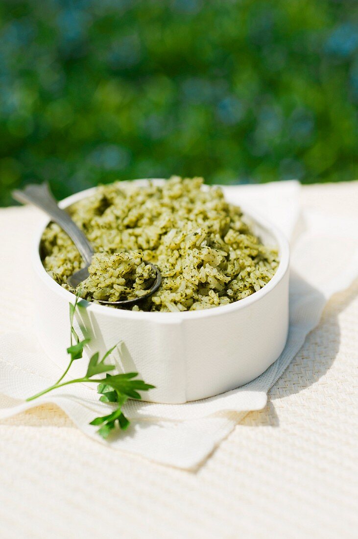 Green rice with herbs