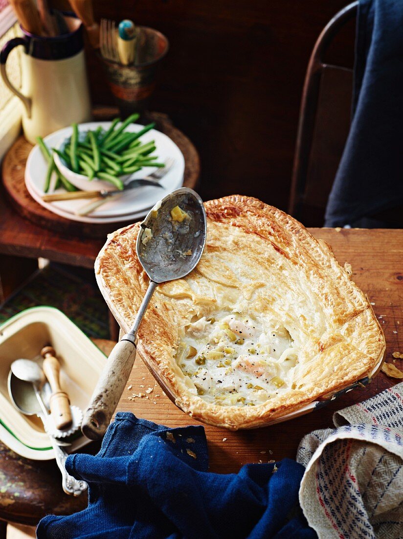 Red snapper and leek pie with green beans