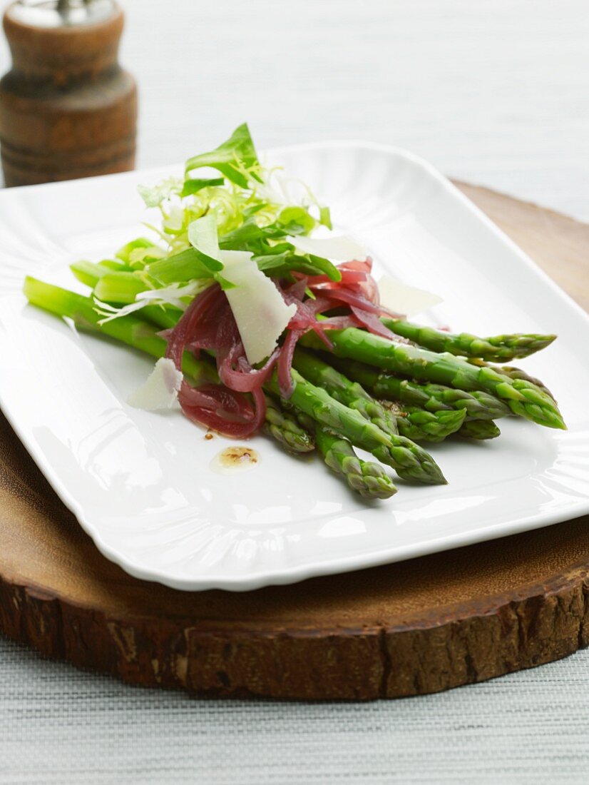 Green asparagus with red onions and a mustard vinaigrette