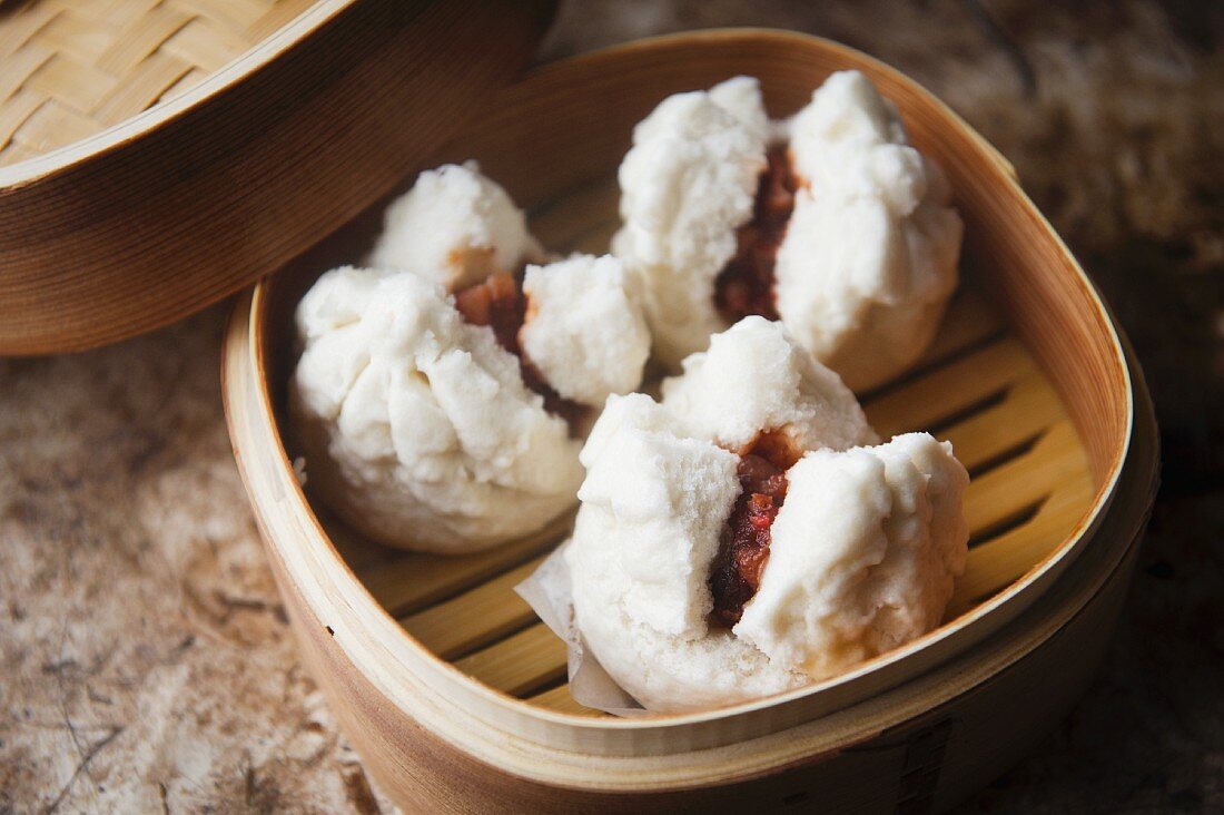 Steamed pork dumplings (China)