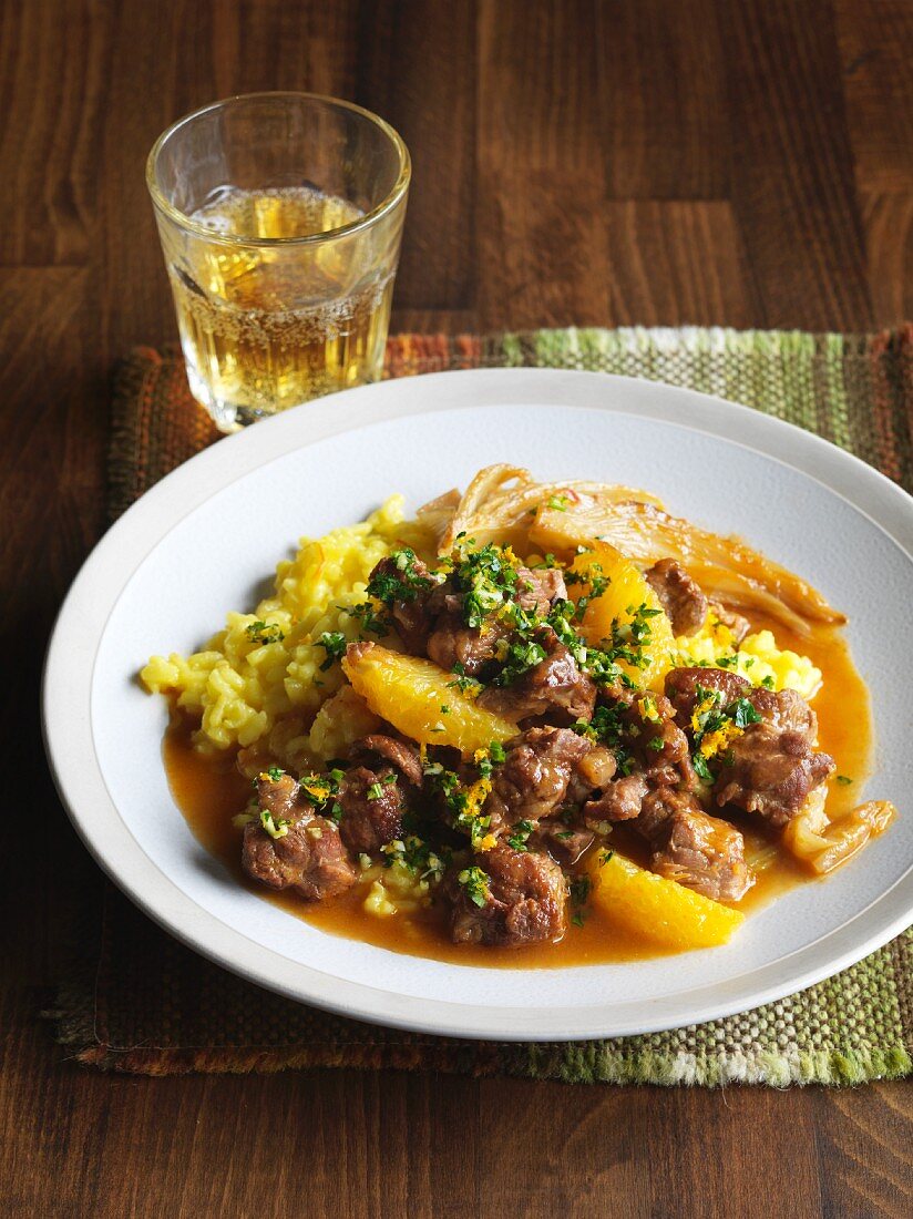 Lamb ragout with fennel and oranges