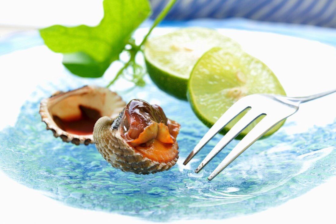 Clams with limes (Thailand)