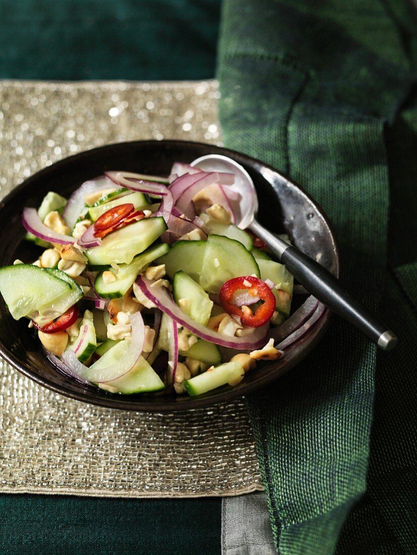 Cashew nut and cucumber relish