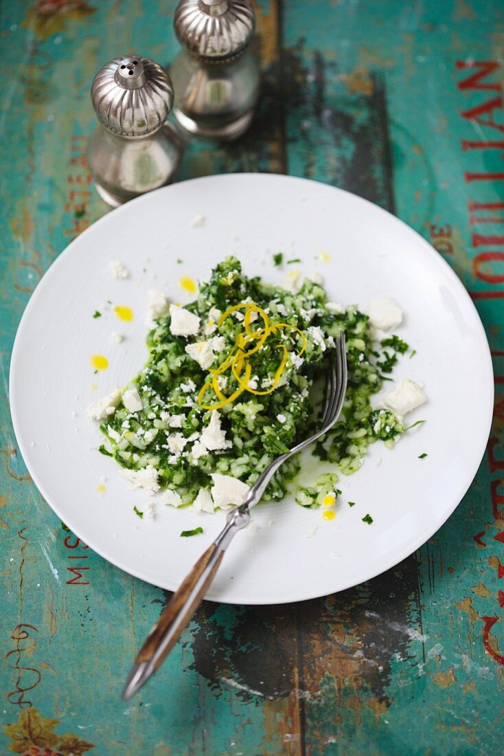 Spinach risotto with Parmesan and lemon zest