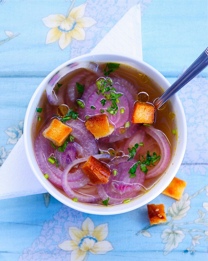Red onion soup with croutons