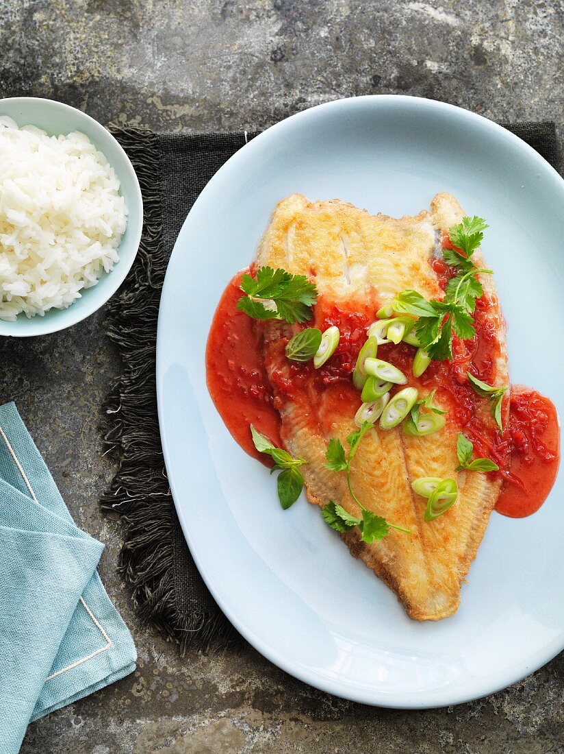 Lemon sole fillet with spicy strawberry sauce and rice (Thailand)