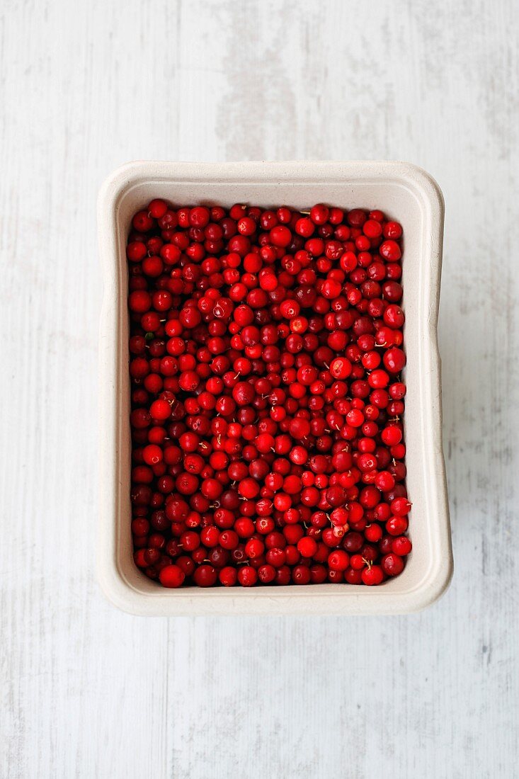A dish of cranberries