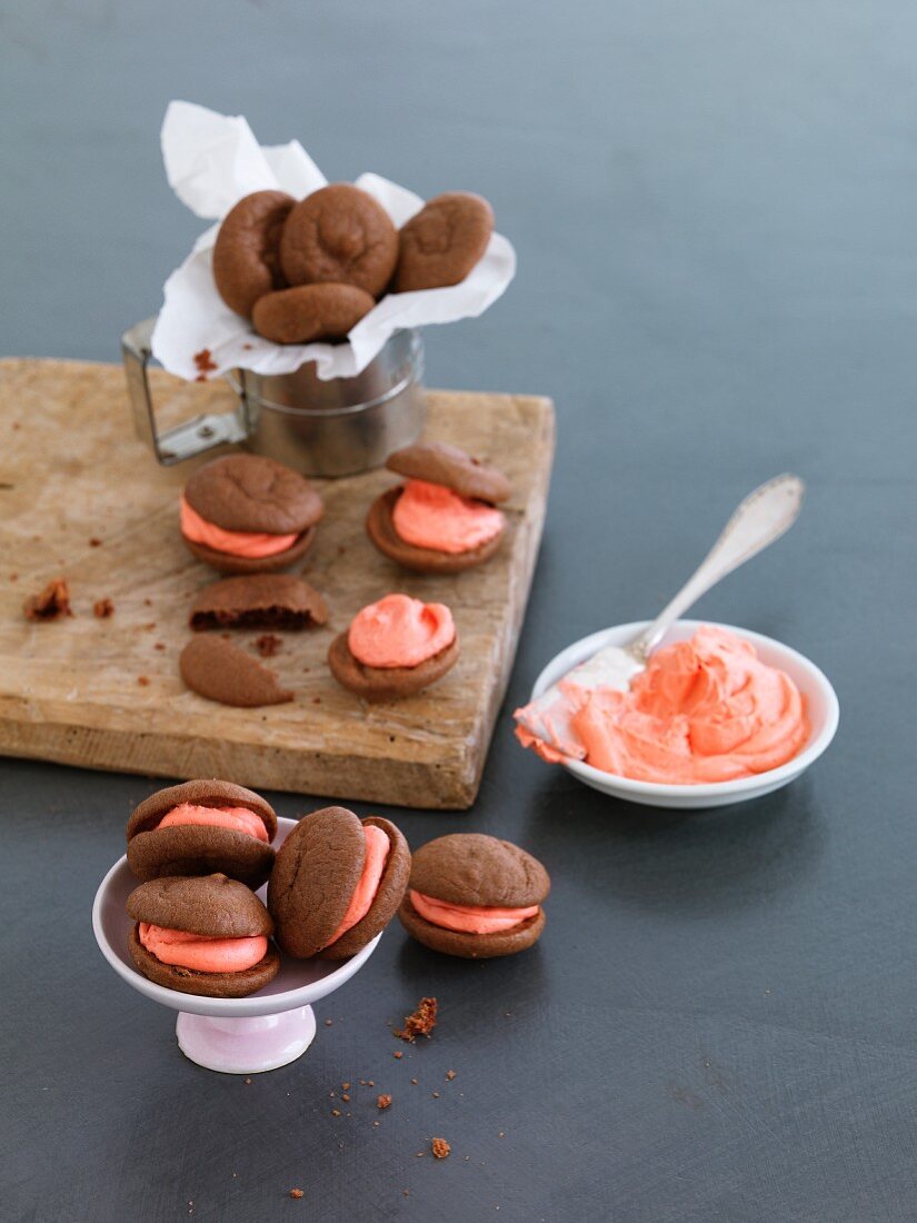 Whoopie pies with Prosecco cream