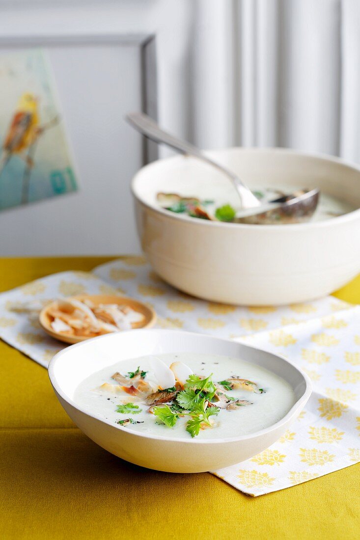 Coconut soup with potatoes and shiitake mushrooms