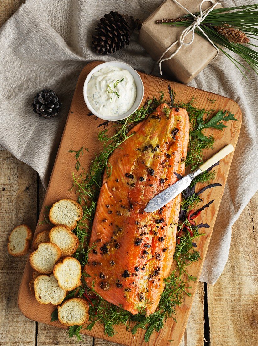 Baked side of salmon with horseradish cream (seen from above)