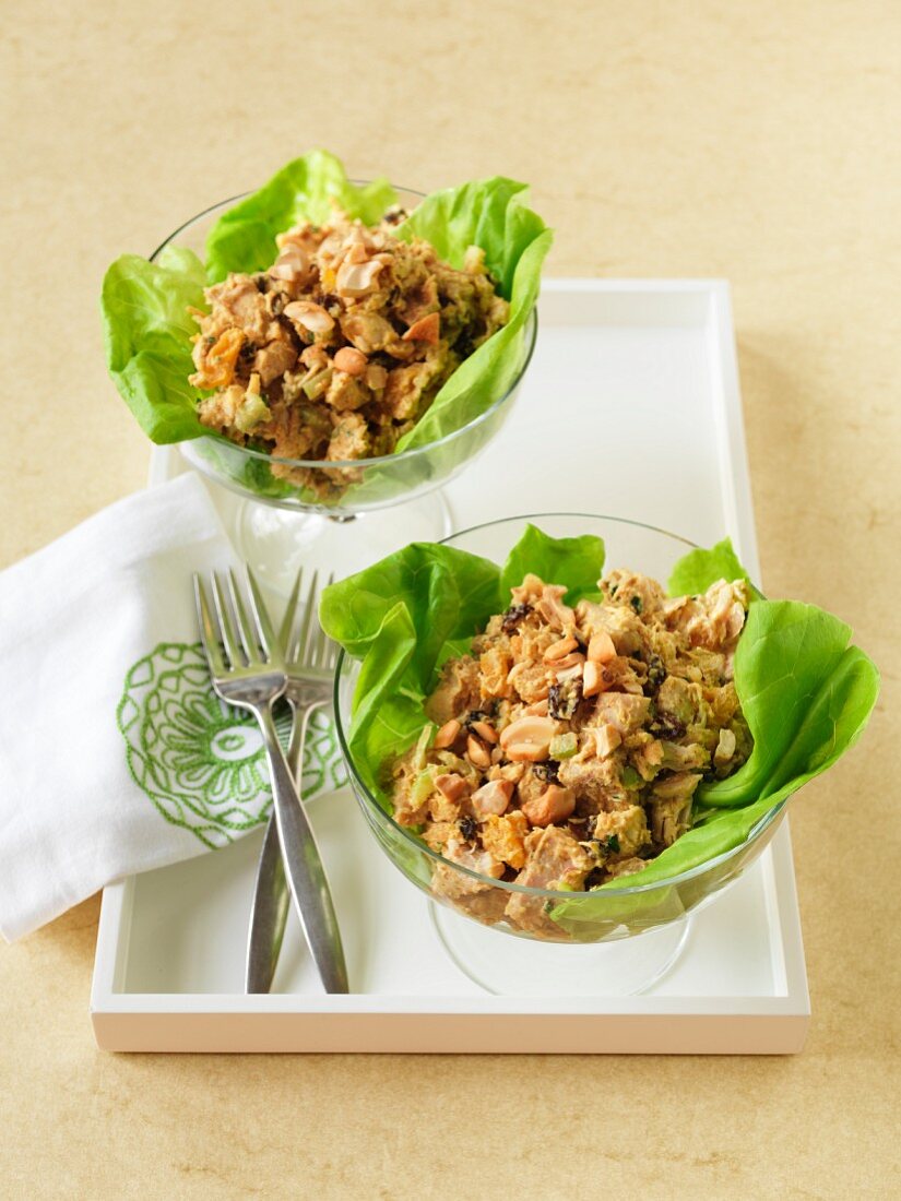 Hähnchen-Salat mit Rosinen