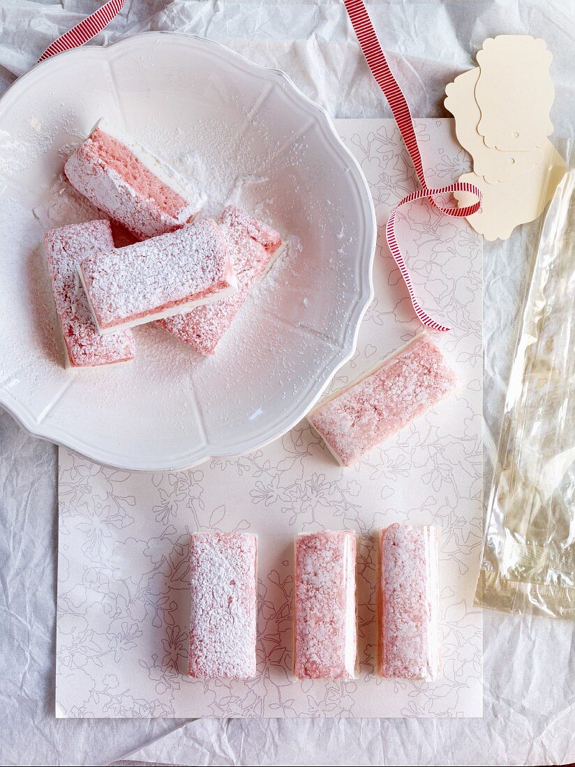 Homemade, two-tone strawberry marshmallows