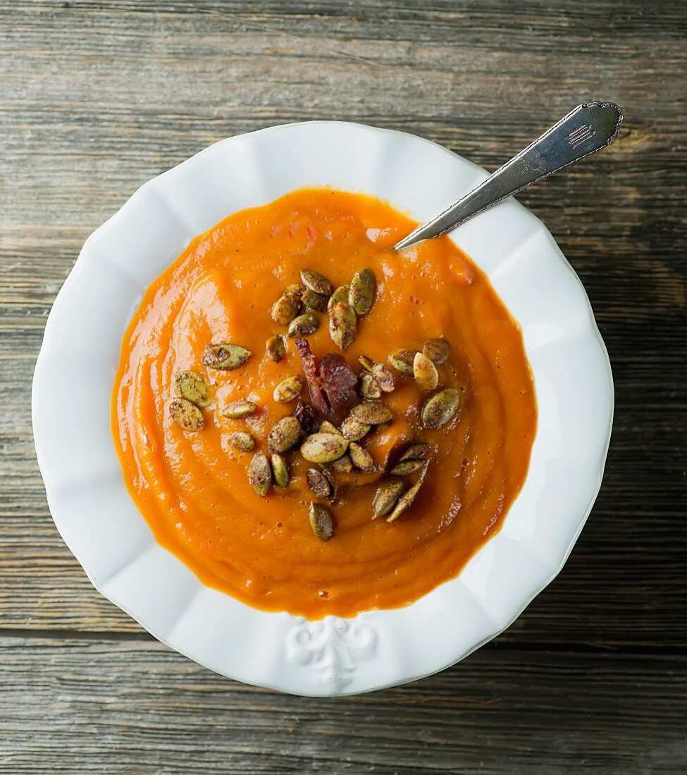 Carrot soup with roasted seeds