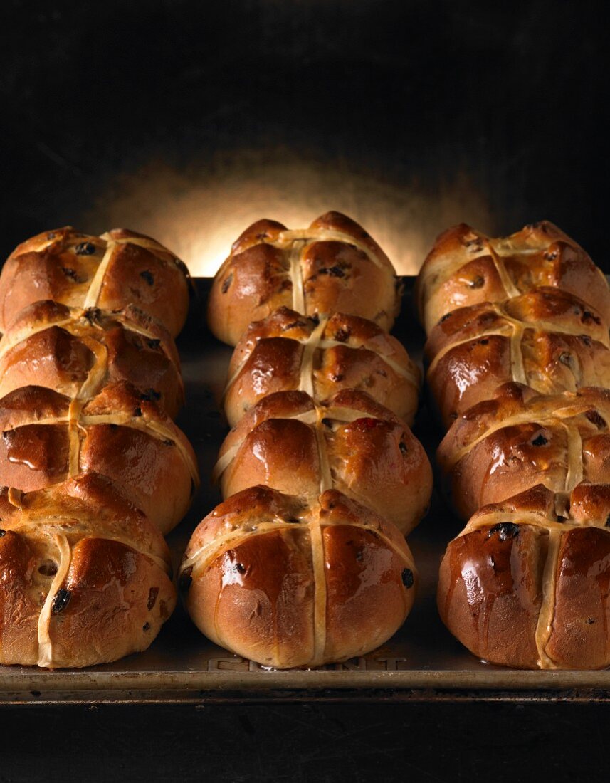 Hot cross buns for Easter on a baking tray