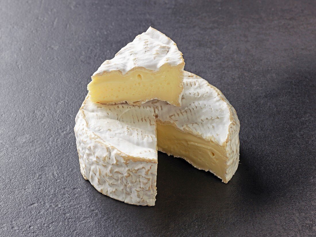 Camembert (French cow's milk cheese)