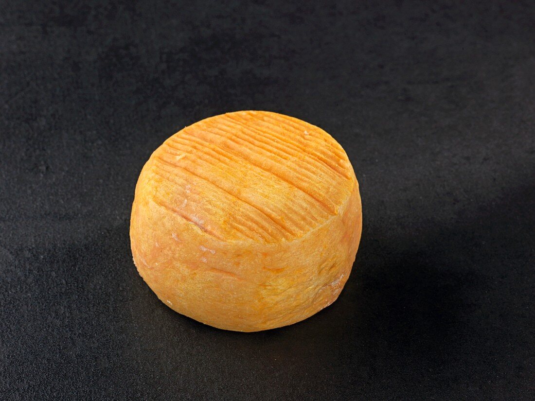 Rollot (French cow's milk cheese)