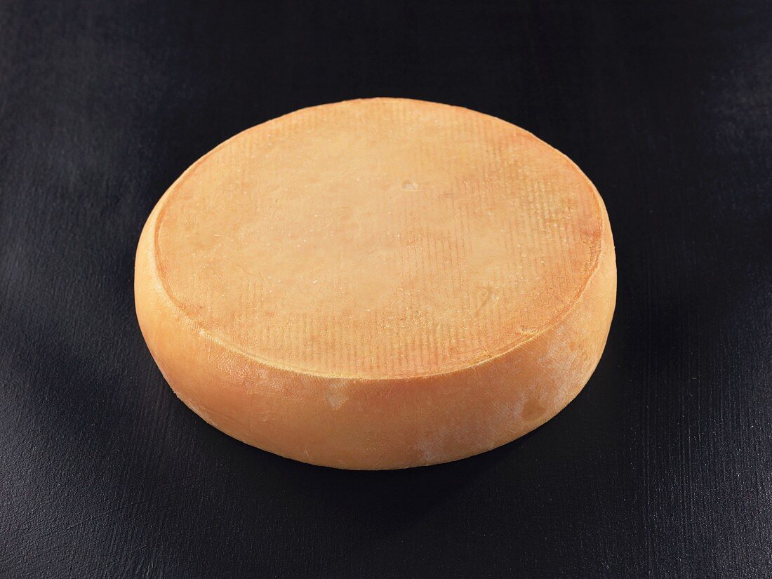 Tamie (French cow's milk cheese)