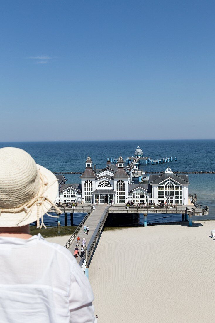 Der Kaiserpavillon auf der Selliner Seebrücke, Sellin, Ostseebad auf Rügen