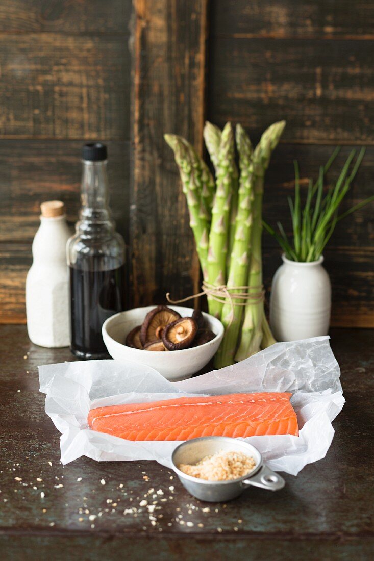 Ingredients for uramaki sushi with salmon and panko