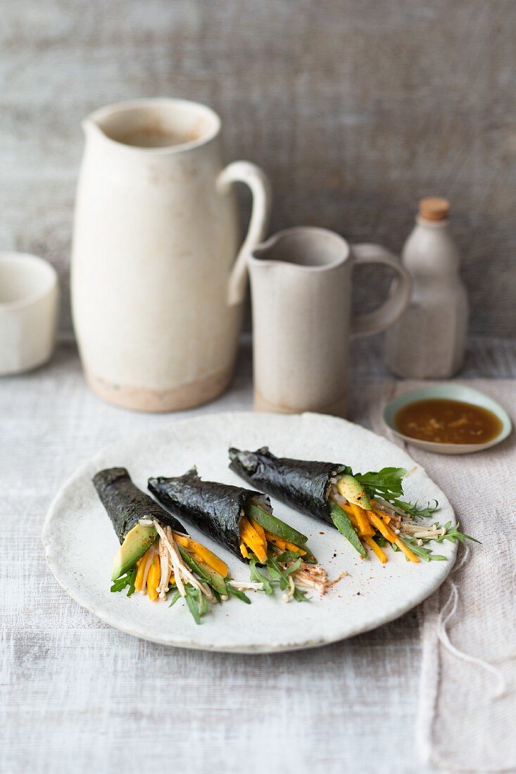 California-style temaki sushi