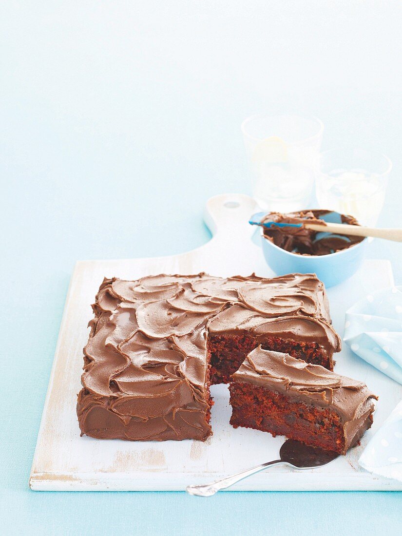 Rote-Bete-Schokoladenkuchen mit Schoko-Zuckercreme