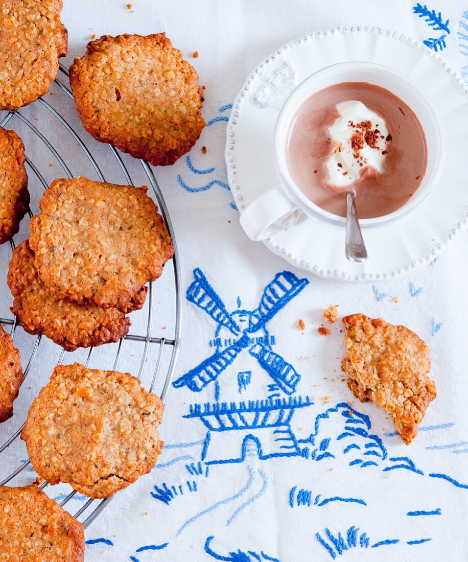 Oat biscuits with cocoa