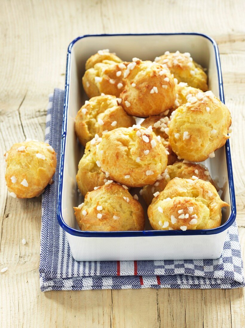 Chouquettes mit Hagelzucker