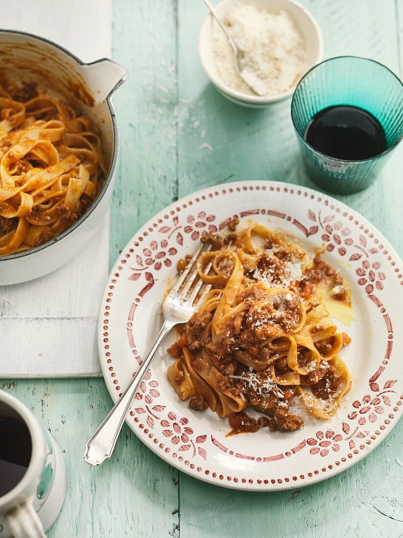 Pappardelle mit Sauce Bolognese