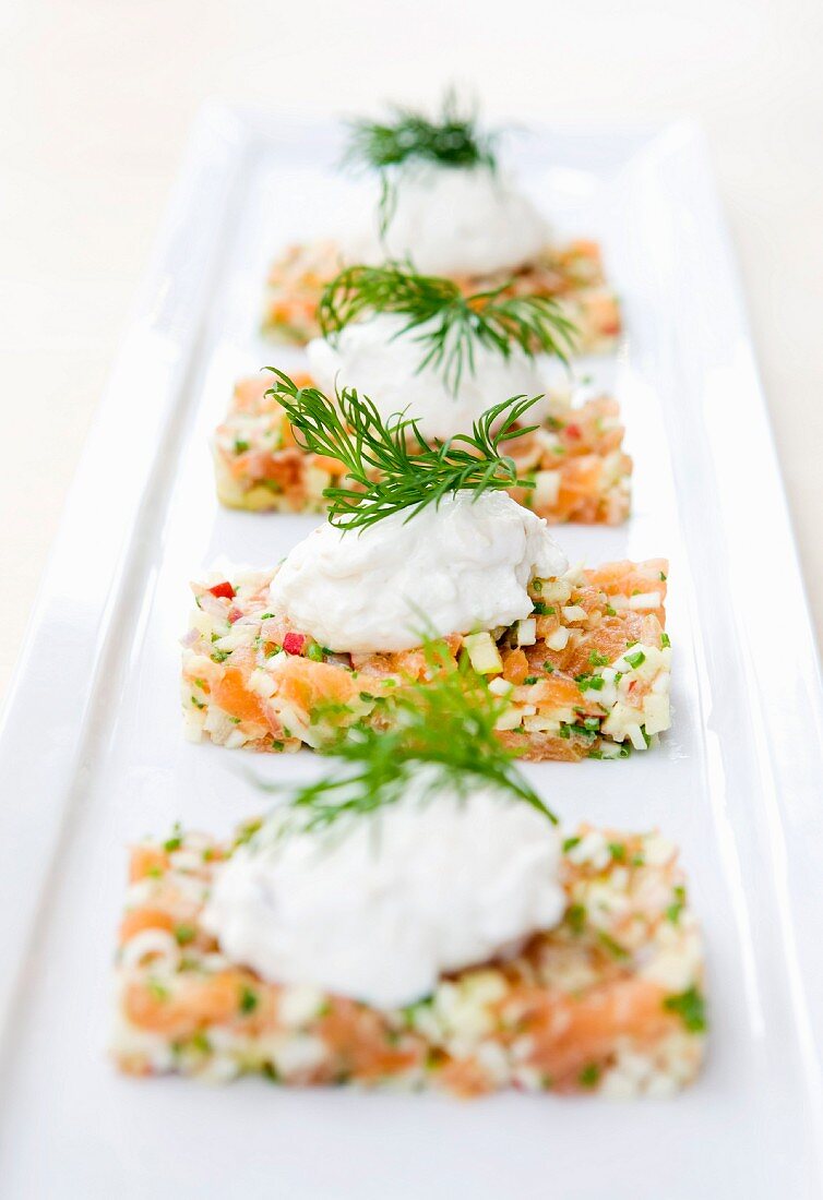 Tatar of smoked salmon with smoked cheese cream