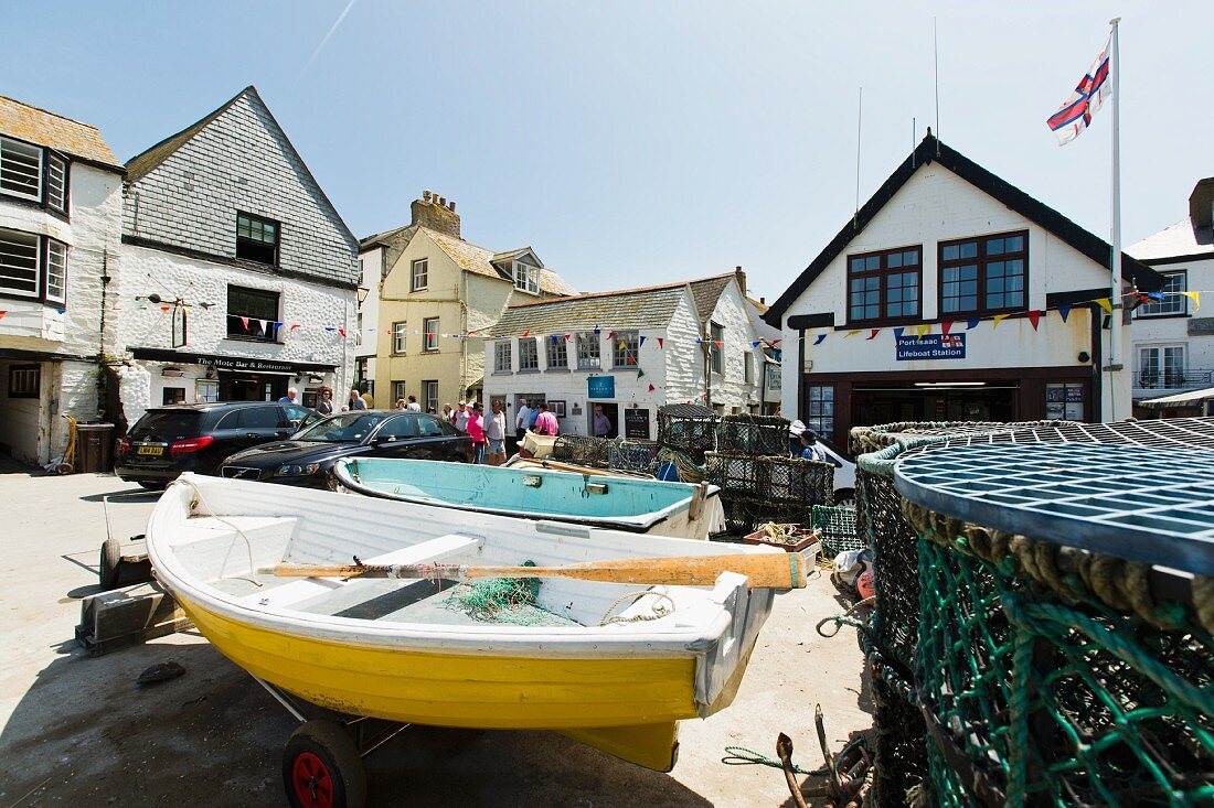 Outlaw's Fish Kitchen at the harbour in Port Isaac (Cornwall, England)