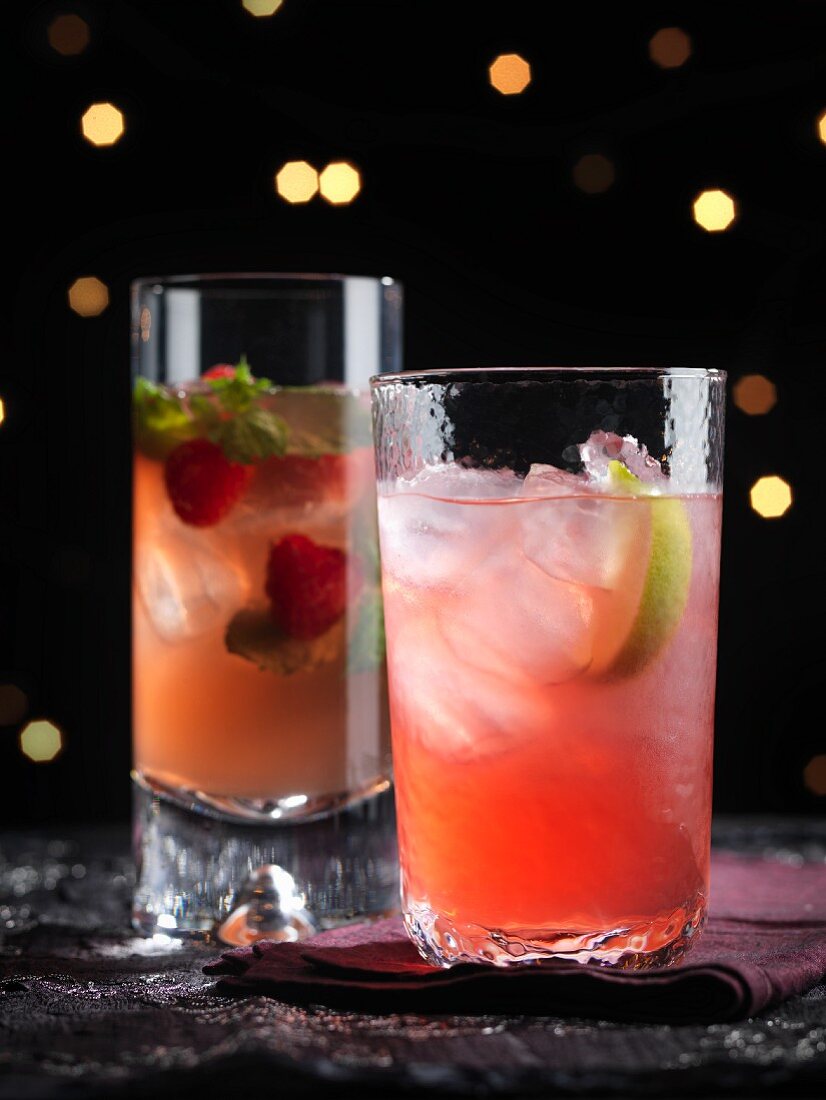 Fruit cocktails with strawberries and limes