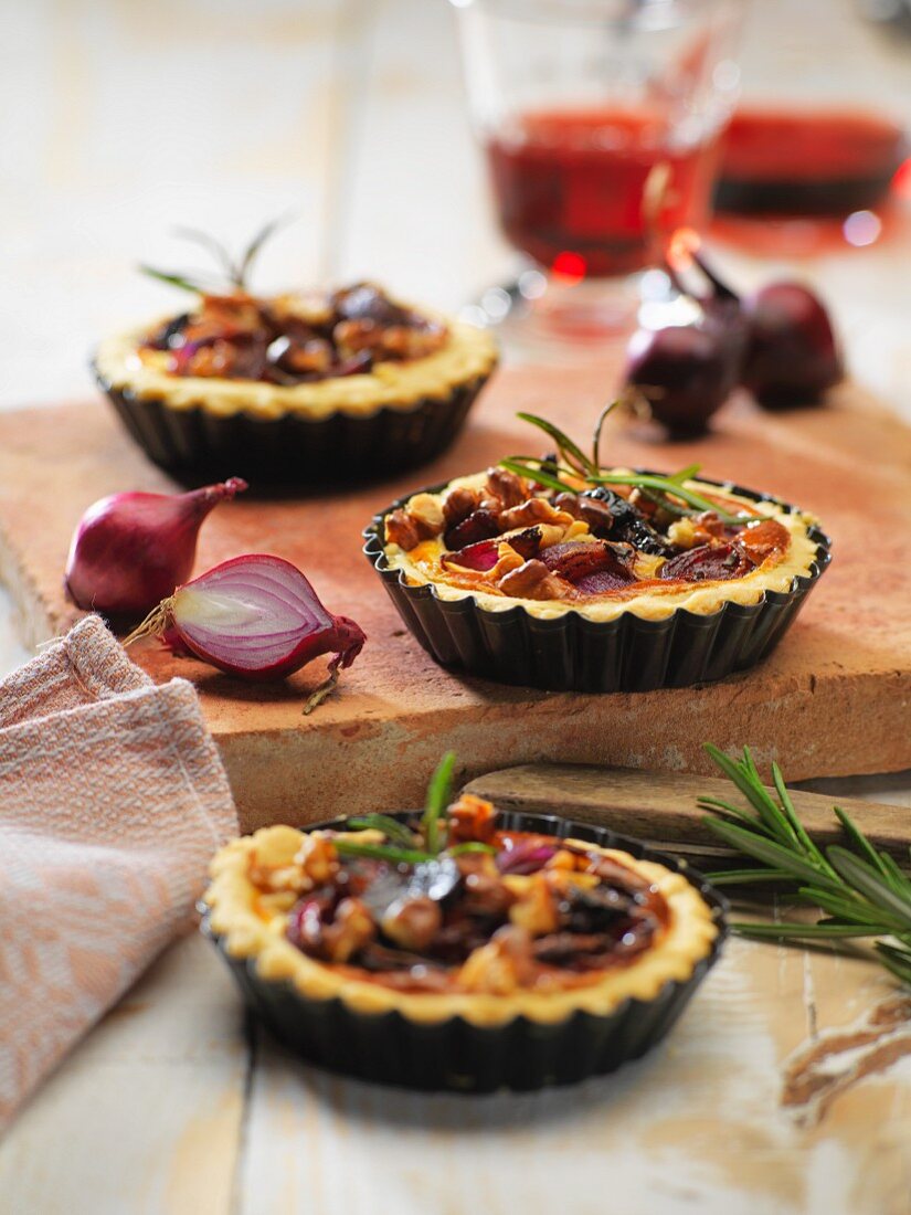 Port wine and onion tarts